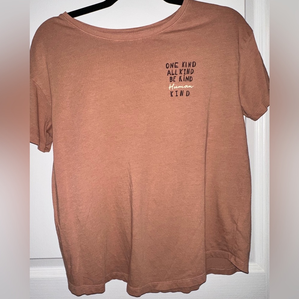 Old navy t-shirt